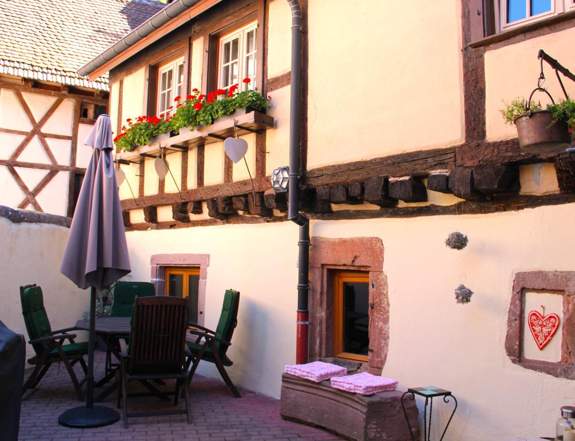 Les Gites Coeur De Vigne Riquewihr Exterior foto